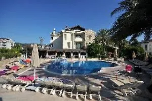 Greenpark מלון 3*